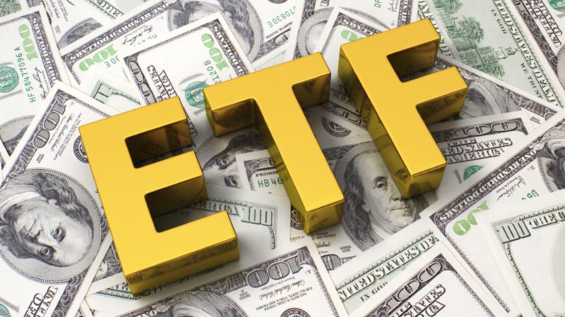 EFT son las siglas en inglés de Exchange Traded Funds, un producto que en España se conoce como fondo cotizado.