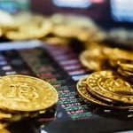 La descentralización es la atomización del poder dentro de una empresa, Estado u organización. Esto implica necesariamente que las responsabilidades también se dispersen.