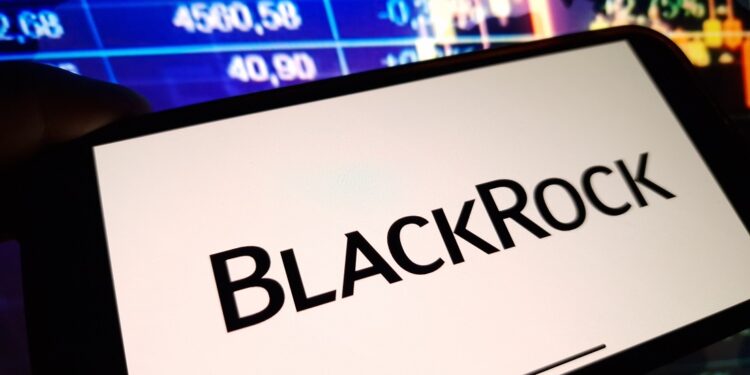 Así debutó el ETF de BlackRock con staking de Ethereum